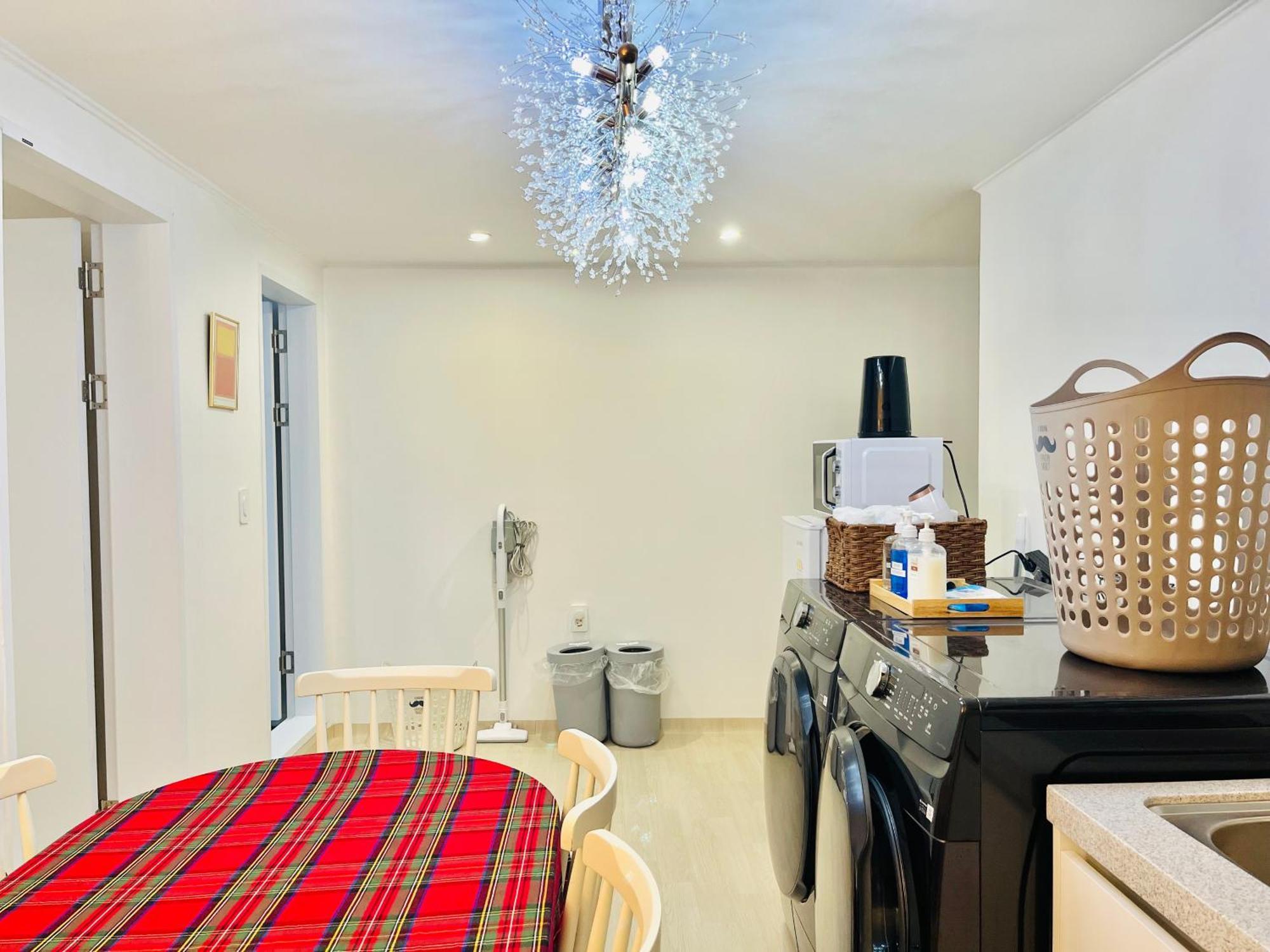Apartment Dongbaek House